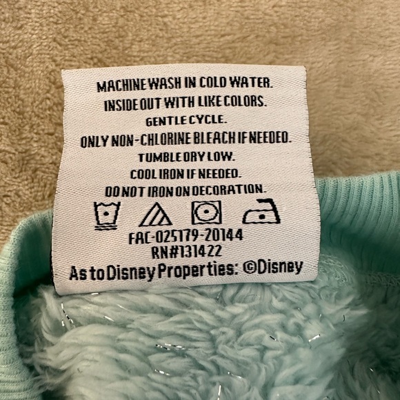 *DISNEYLAND....Sherpa Aqua Fleece SPIRIT JERSEY SPARKLY AQUA COLOR Youth L - Picture 9 of 10